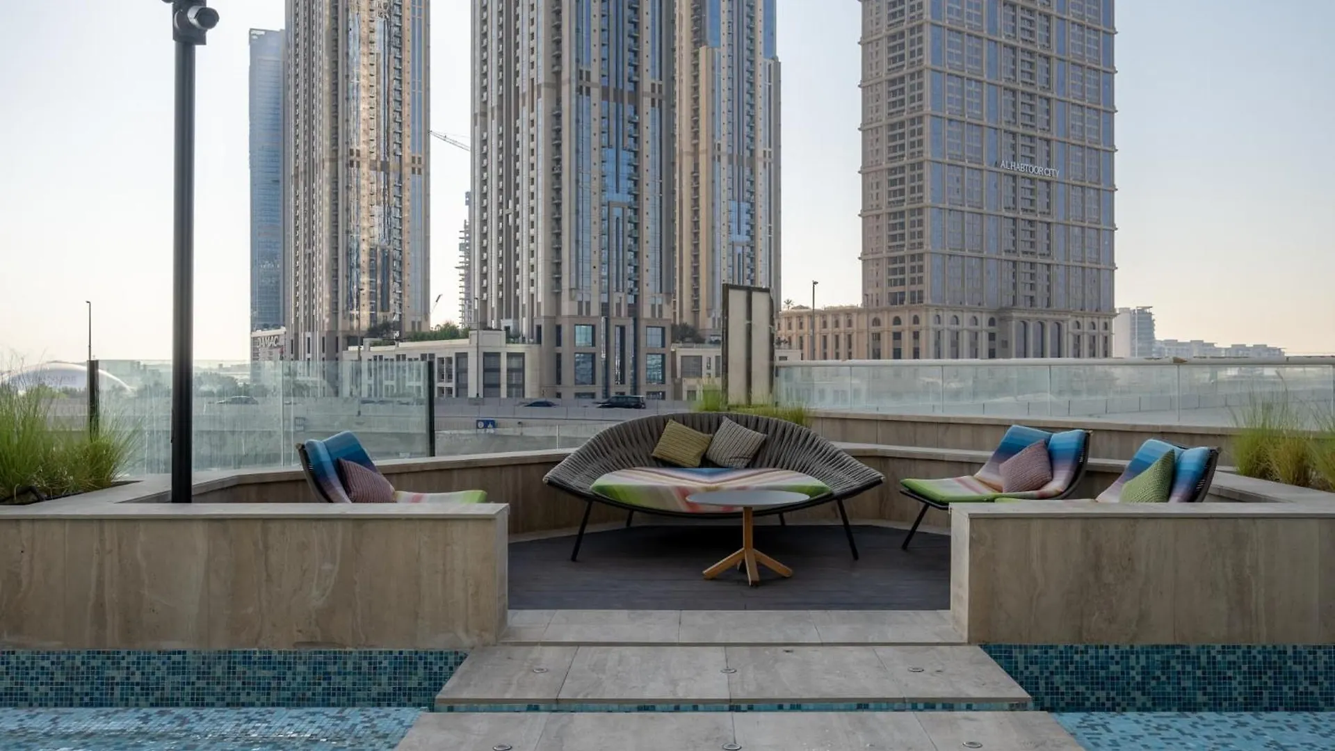 Lägenhet 2Br Luxury Retreat - Stunning Canal And Sea View Dubai